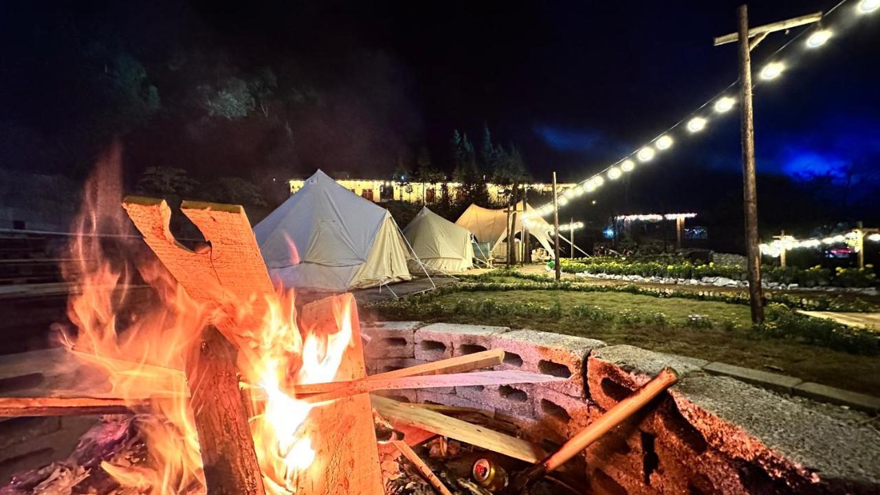1986 Glamcamp Otel Dong Van  Dış mekan fotoğraf